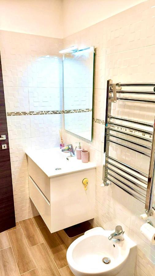 Holiday Home Roma Lacasadivalentina מראה חיצוני תמונה